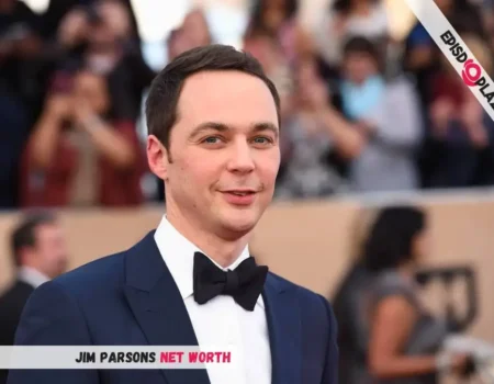 Jim Parsons Net Worth smiling, showcasing his $160 million from his successful acting career.